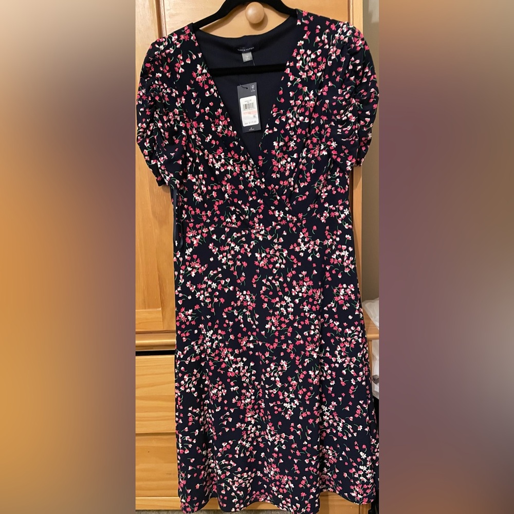 NWT Tommy Hilfiger Women's navy floral size 10